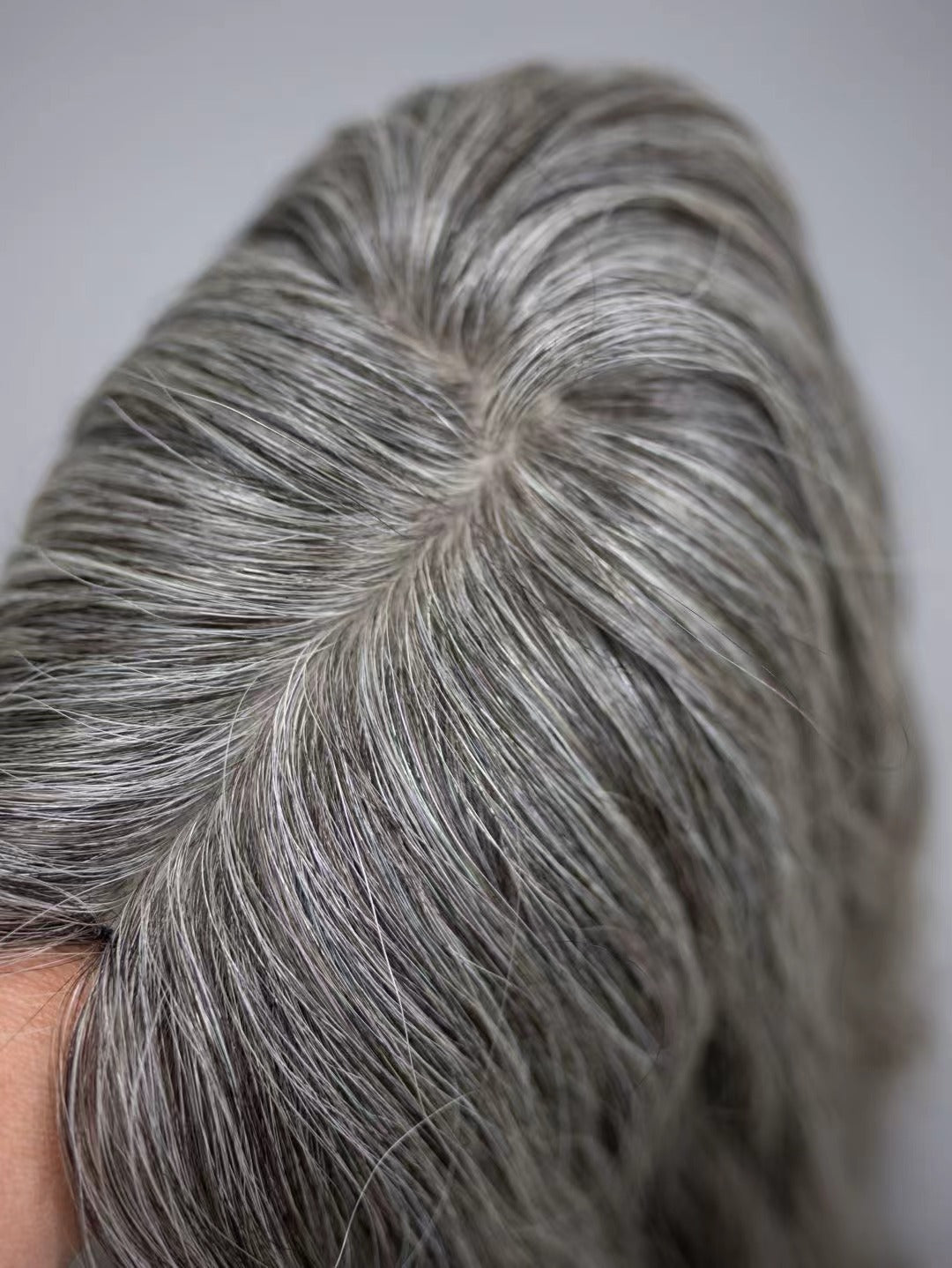 JOAN medium salt and pepper gray blend hair detail